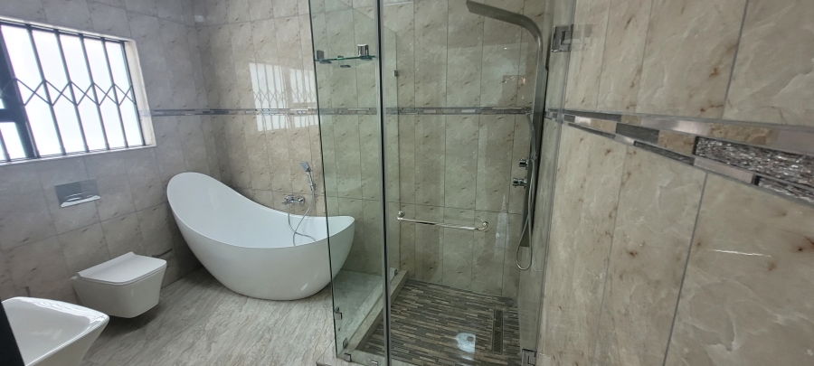 5 Bedroom Property for Sale in Aerorand Mpumalanga