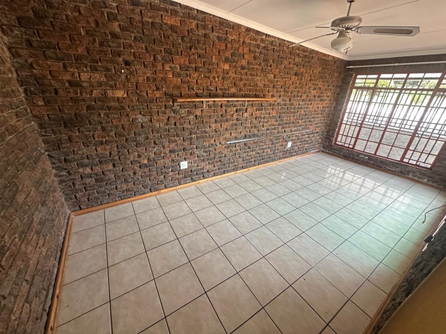 3 Bedroom Property for Sale in West Acres Ext 14 Mpumalanga