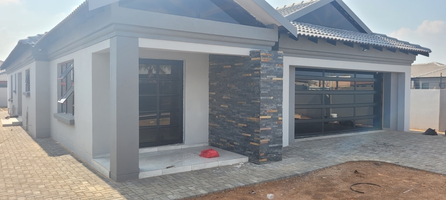 4 Bedroom Property for Sale in Aerorand Mpumalanga