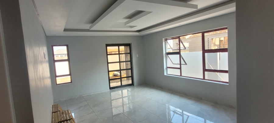 4 Bedroom Property for Sale in Aerorand Mpumalanga