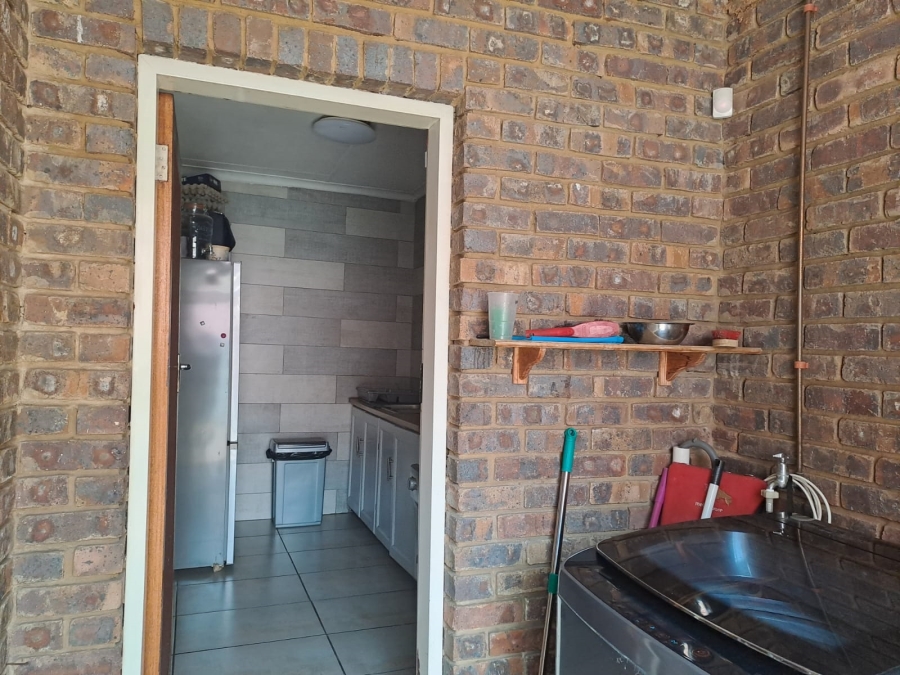 To Let 3 Bedroom Property for Rent in Ben Fleur Mpumalanga