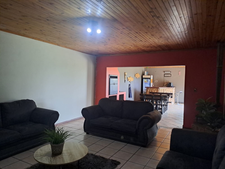 To Let 3 Bedroom Property for Rent in Ben Fleur Mpumalanga