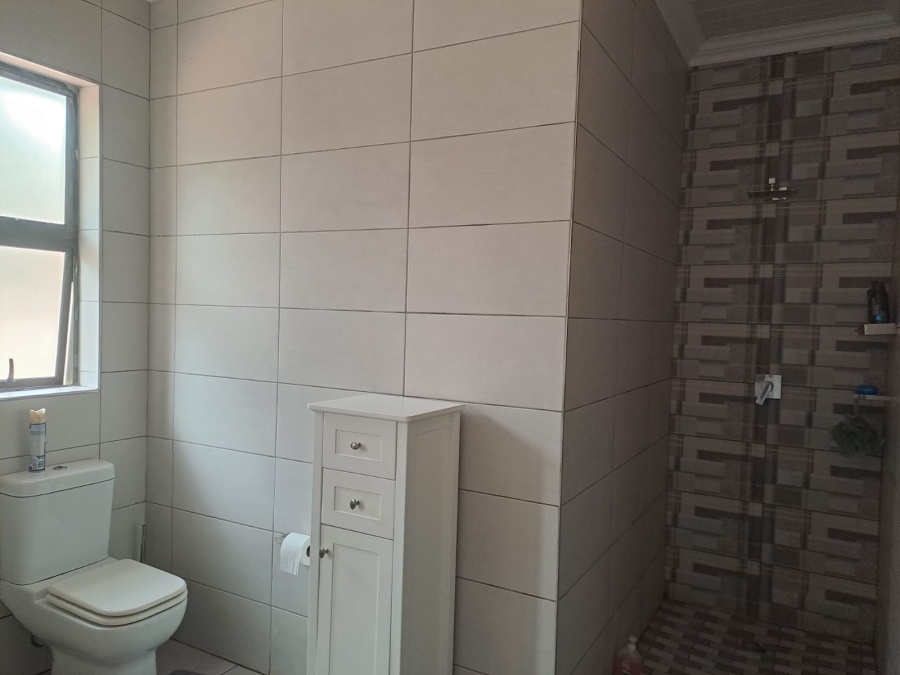 To Let 3 Bedroom Property for Rent in Ben Fleur Mpumalanga