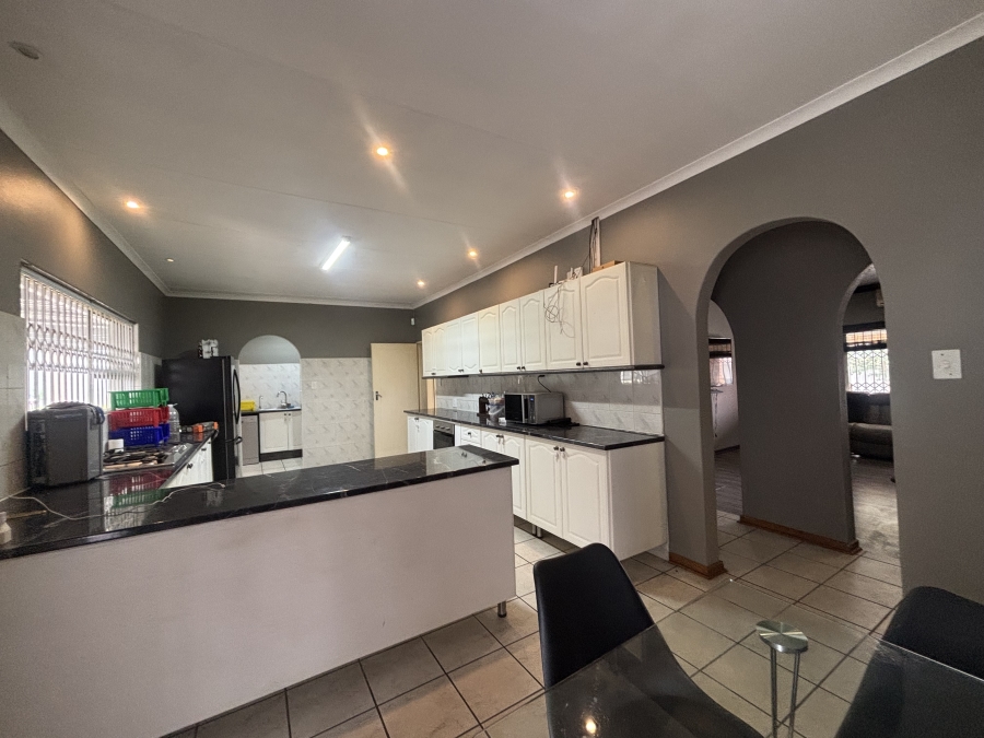 To Let 3 Bedroom Property for Rent in Ben Fleur Mpumalanga