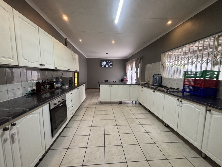 To Let 3 Bedroom Property for Rent in Ben Fleur Mpumalanga