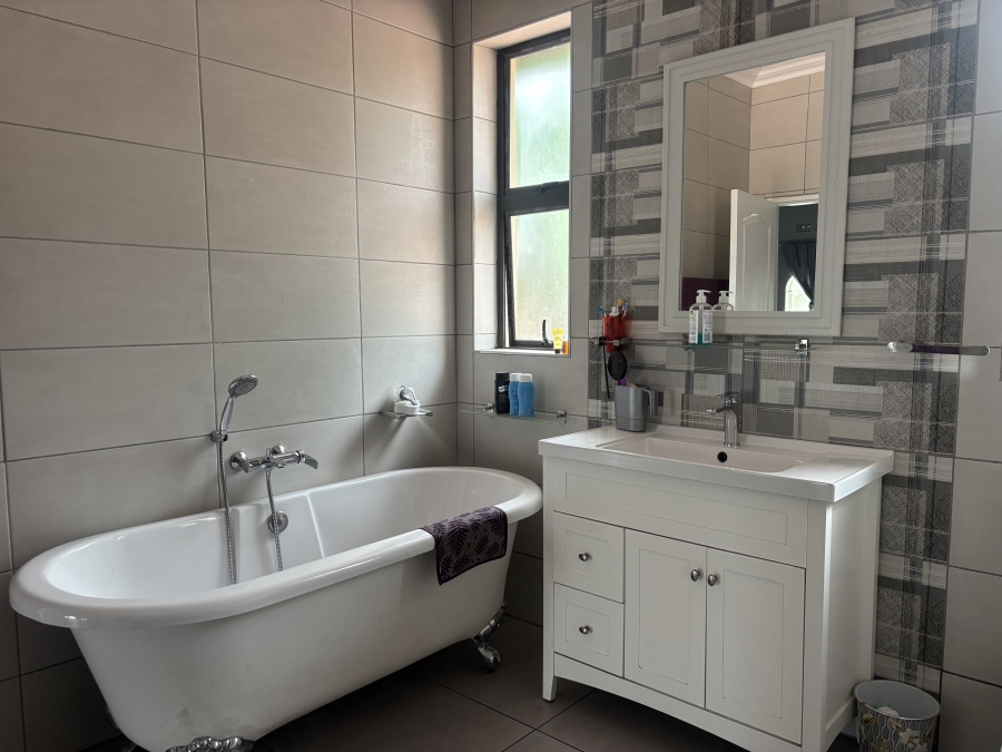 3 Bedroom Property for Sale in Ben Fleur Mpumalanga