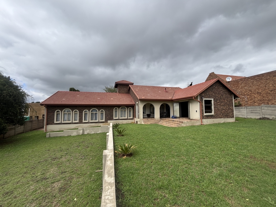 3 Bedroom Property for Sale in Ben Fleur Mpumalanga