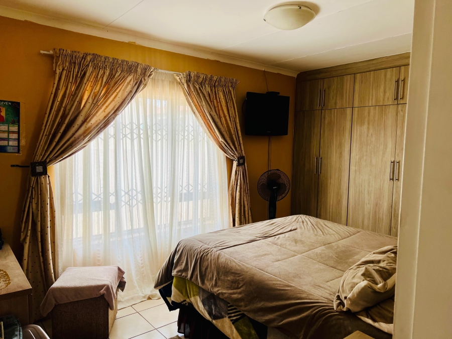 3 Bedroom Property for Sale in Jackaroo Park Mpumalanga