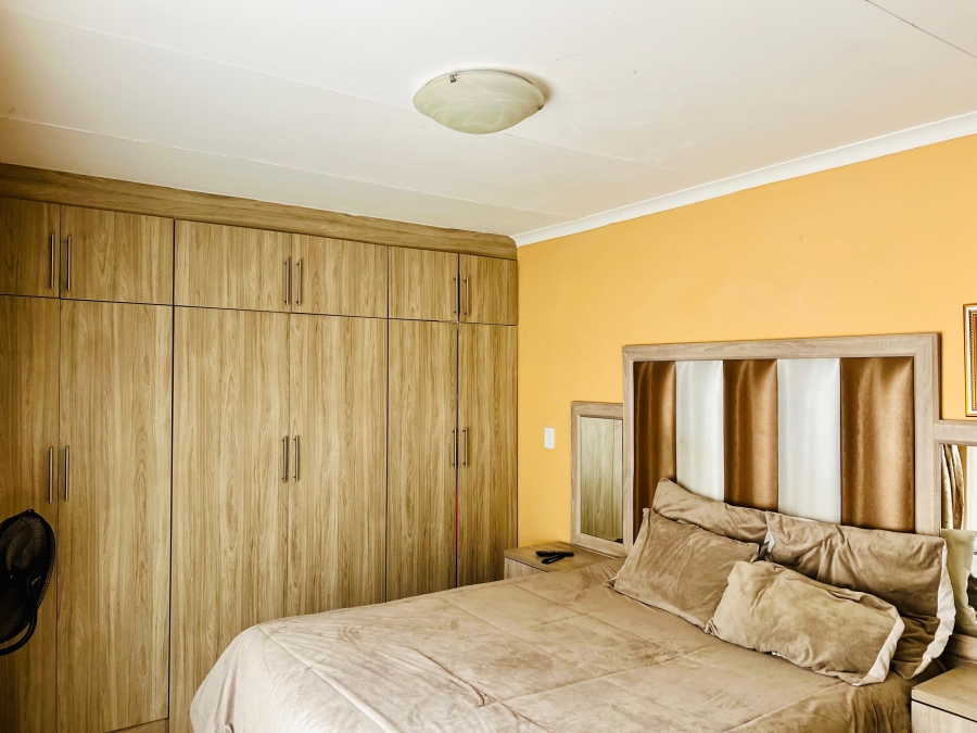 3 Bedroom Property for Sale in Jackaroo Park Mpumalanga