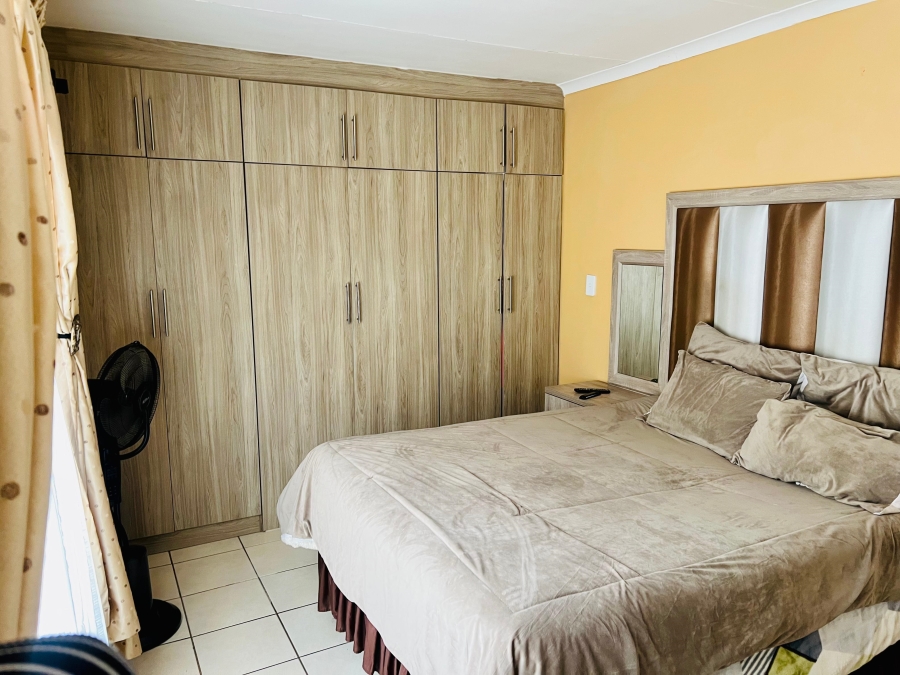 3 Bedroom Property for Sale in Jackaroo Park Mpumalanga