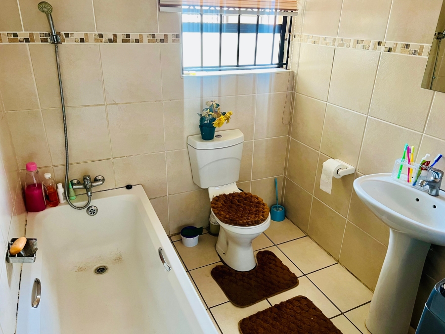 3 Bedroom Property for Sale in Jackaroo Park Mpumalanga