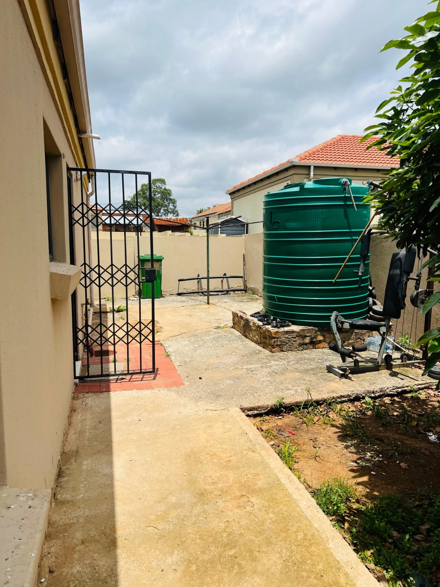 3 Bedroom Property for Sale in Jackaroo Park Mpumalanga