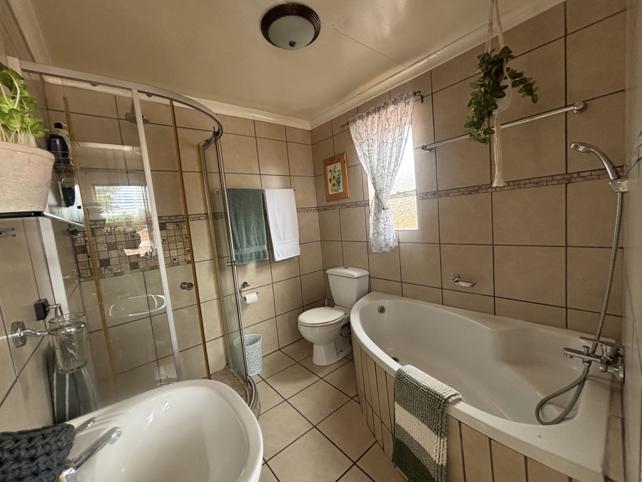 3 Bedroom Property for Sale in Del Judor Ext 12 Mpumalanga