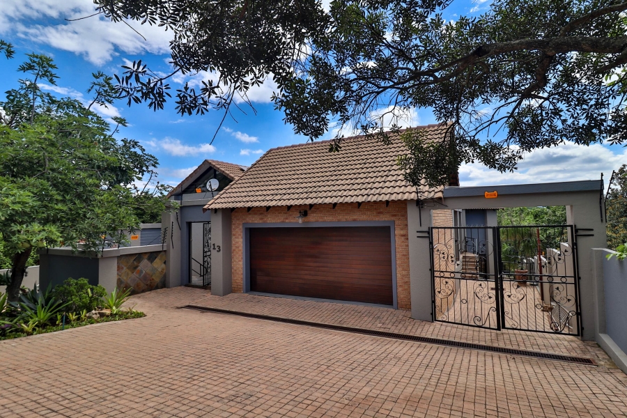 6 Bedroom Property for Sale in Sonheuwel Ext 1 Mpumalanga