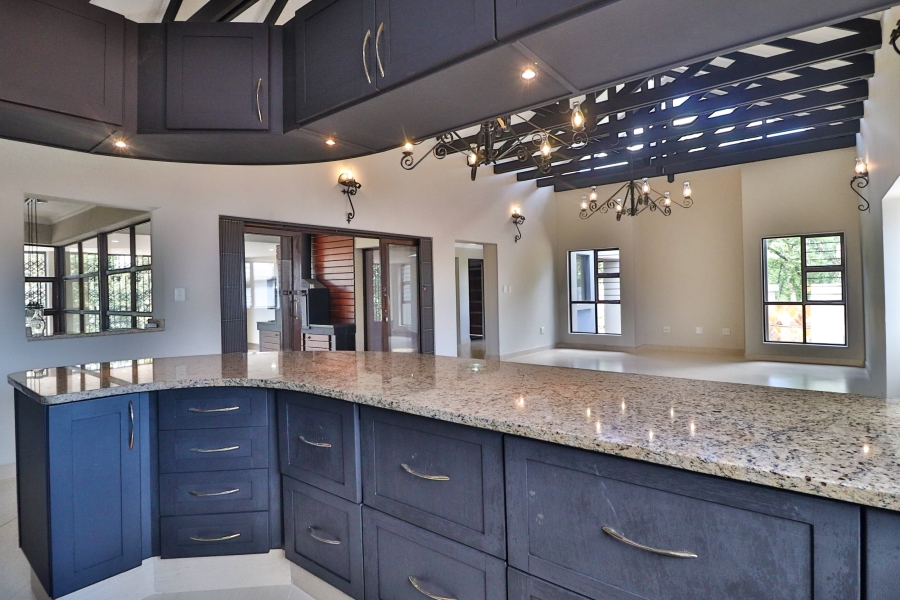 6 Bedroom Property for Sale in Sonheuwel Ext 1 Mpumalanga