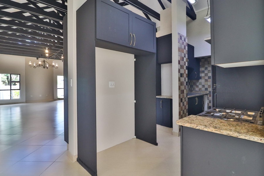 6 Bedroom Property for Sale in Sonheuwel Ext 1 Mpumalanga