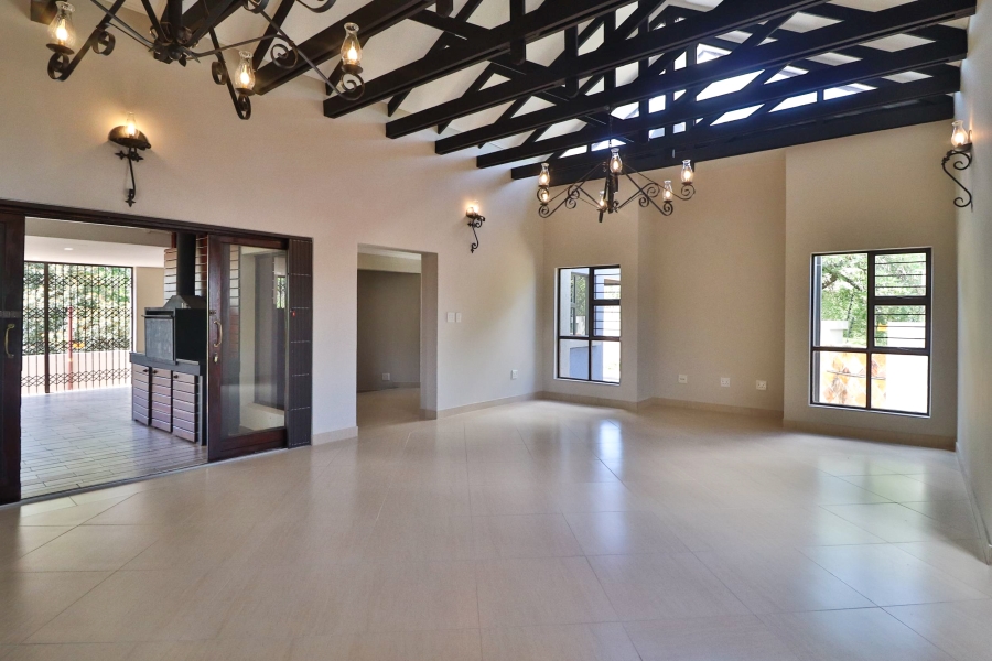 6 Bedroom Property for Sale in Sonheuwel Ext 1 Mpumalanga