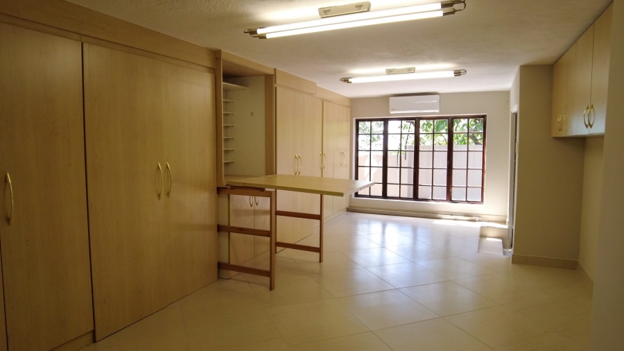 6 Bedroom Property for Sale in Sonheuwel Ext 1 Mpumalanga