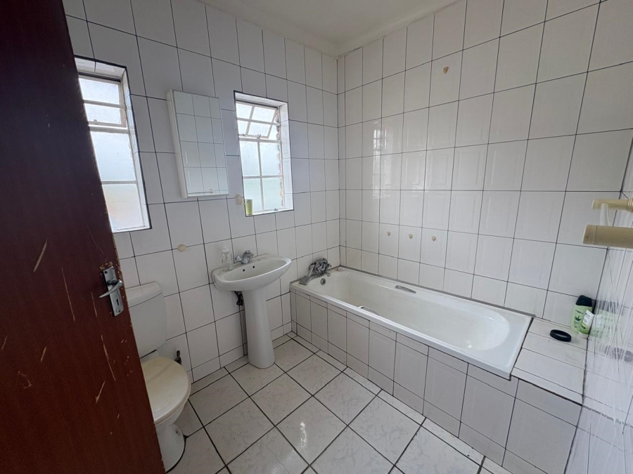 9 Bedroom Property for Sale in Piet Retief Mpumalanga