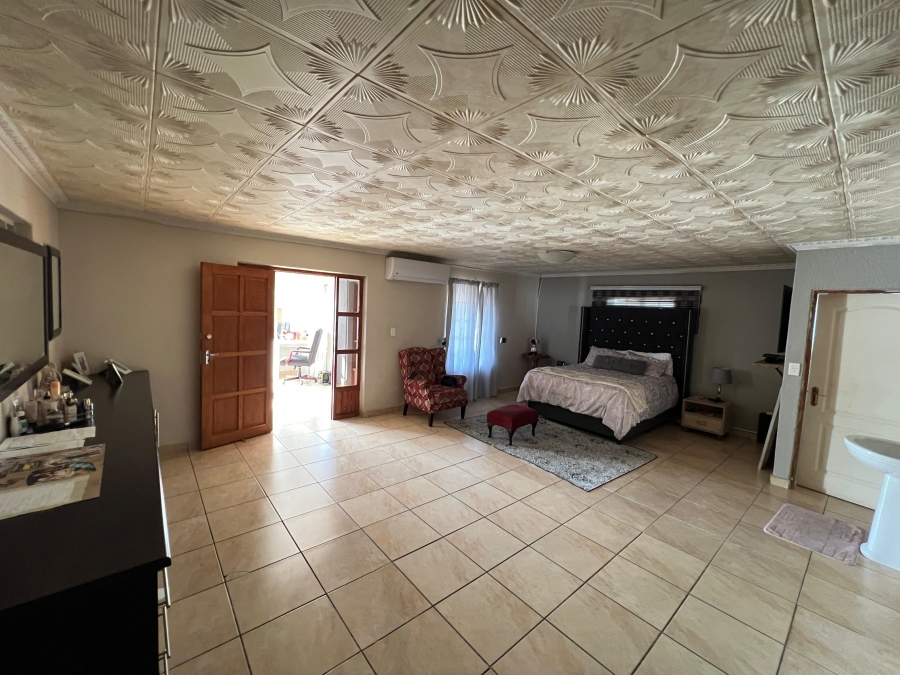To Let 4 Bedroom Property for Rent in Stonehenge Mpumalanga