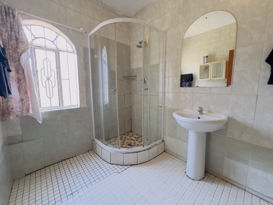 28 Bedroom Property for Sale in Kanyamazane Mpumalanga