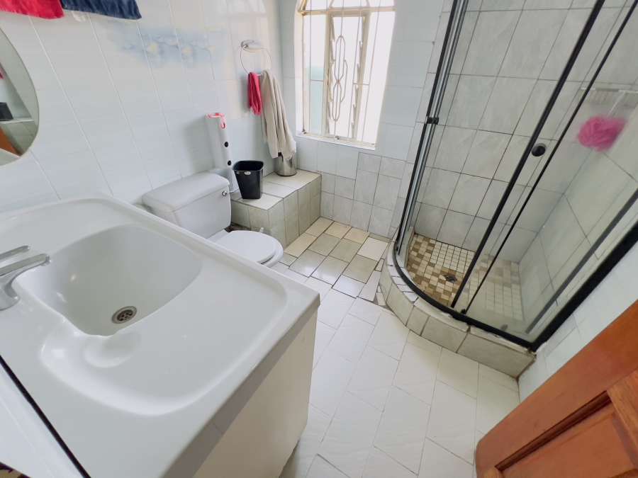 28 Bedroom Property for Sale in Kanyamazane Mpumalanga