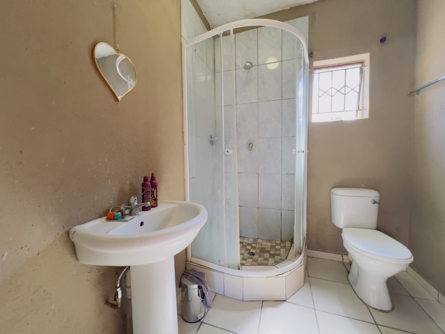 28 Bedroom Property for Sale in Kanyamazane Mpumalanga