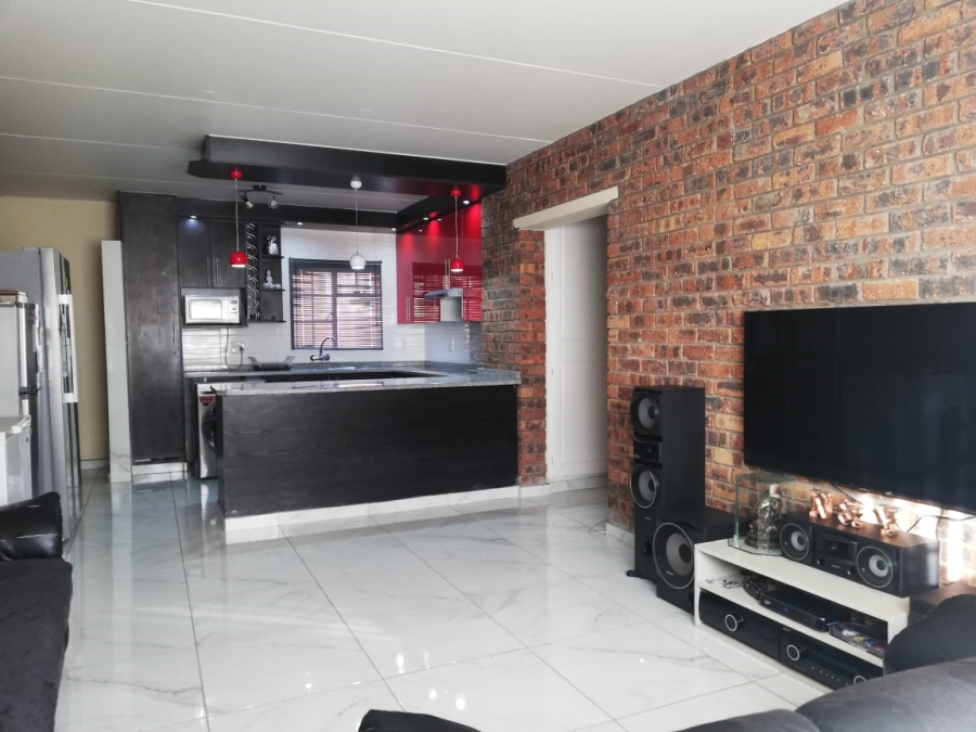 To Let 3 Bedroom Property for Rent in Noordrand Mpumalanga