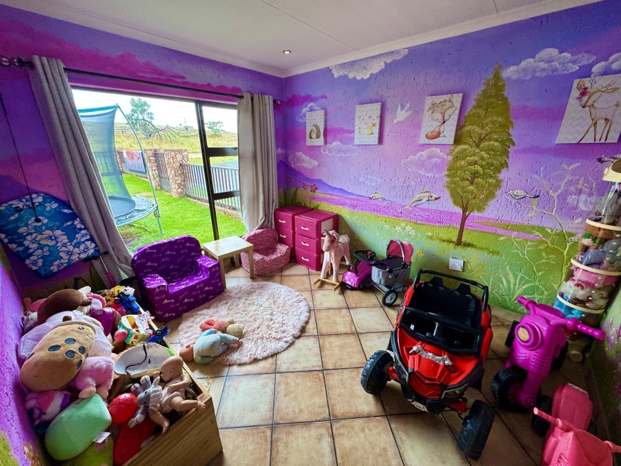 4 Bedroom Property for Sale in Golden Mile Mpumalanga