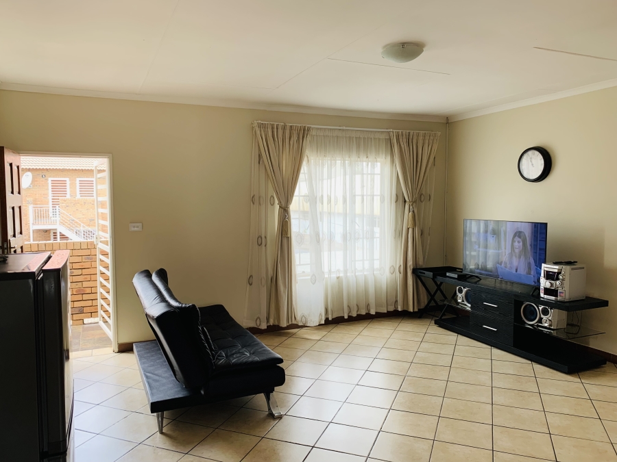To Let 2 Bedroom Property for Rent in Middelburg Central Mpumalanga