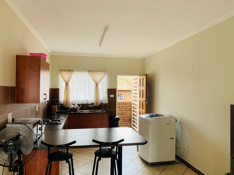 To Let 2 Bedroom Property for Rent in Middelburg Central Mpumalanga