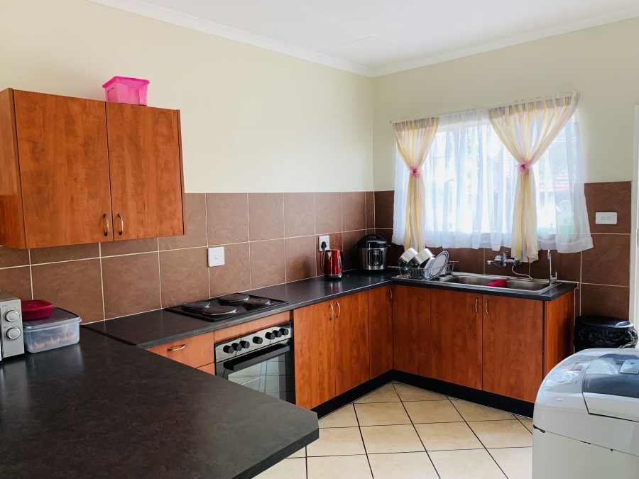 To Let 2 Bedroom Property for Rent in Middelburg Central Mpumalanga