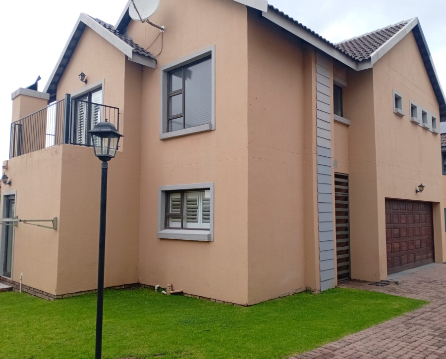 To Let 3 Bedroom Property for Rent in Noordrand Mpumalanga
