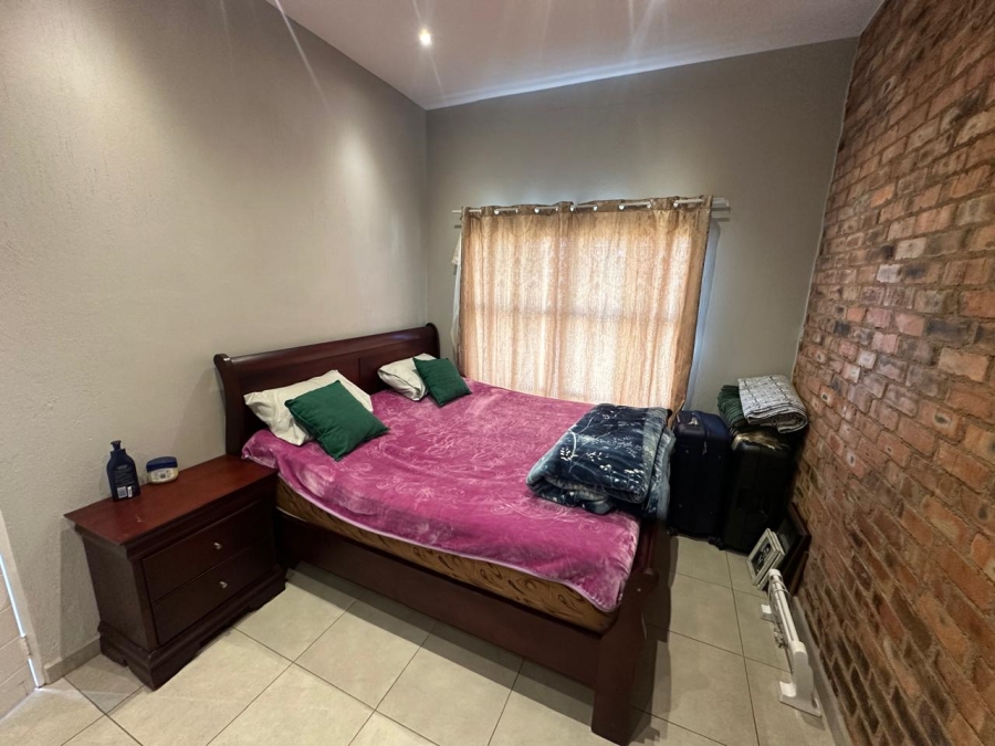 1 Bedroom Property for Sale in Orchard View Mpumalanga