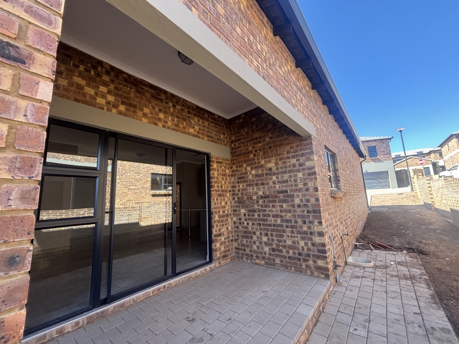 3 Bedroom Property for Sale in Die Heuwel Ext 2 Mpumalanga