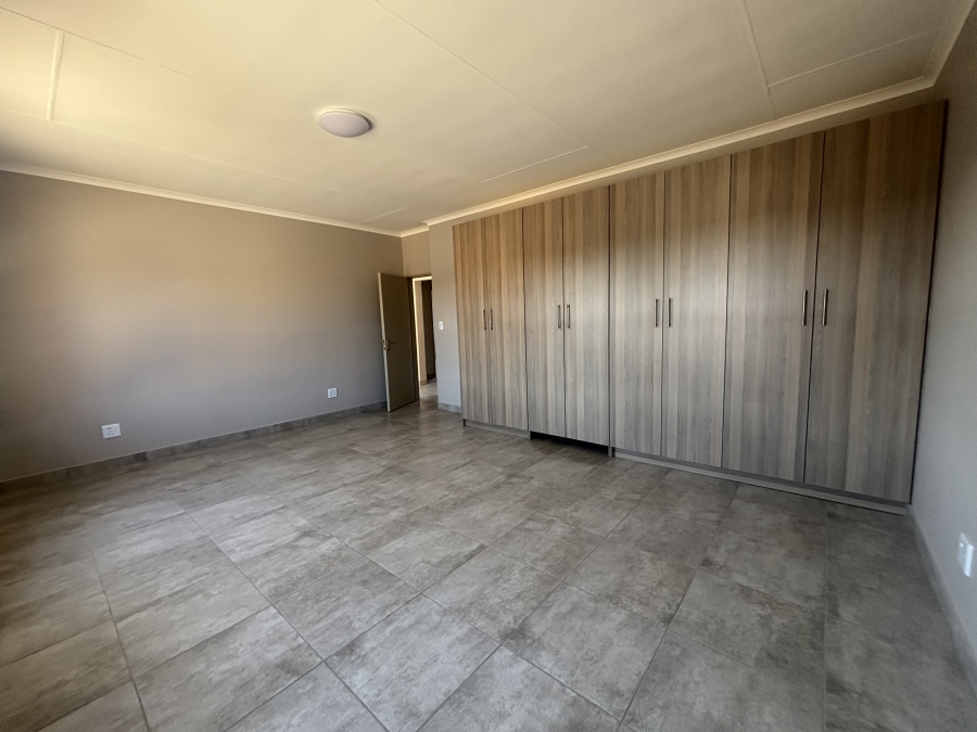 3 Bedroom Property for Sale in Die Heuwel Ext 2 Mpumalanga
