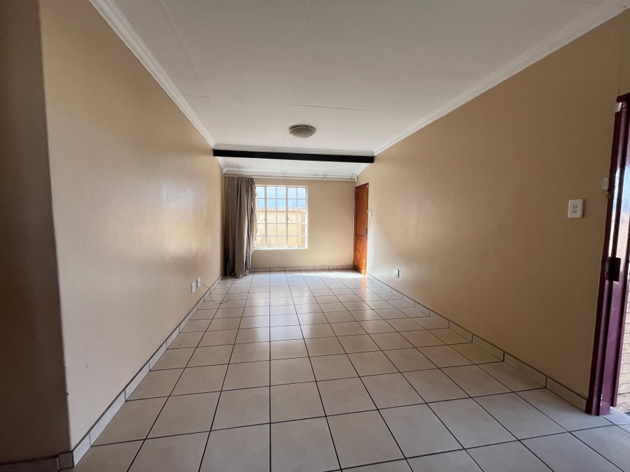 To Let 3 Bedroom Property for Rent in South View Mpumalanga