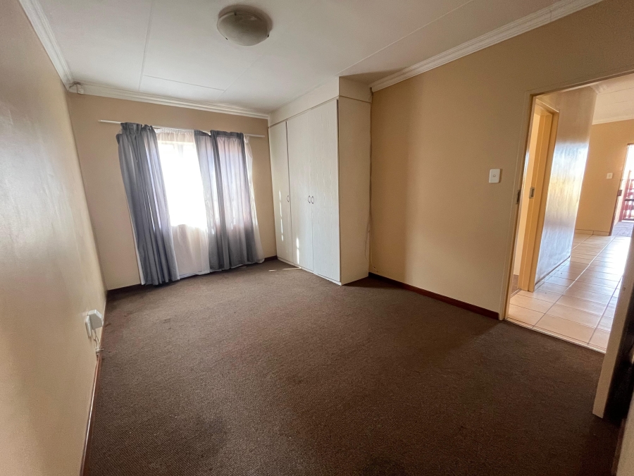 To Let 3 Bedroom Property for Rent in South View Mpumalanga