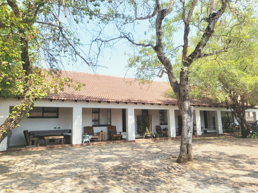 7 Bedroom Property for Sale in Komatipoort Mpumalanga