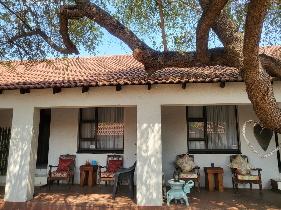 7 Bedroom Property for Sale in Komatipoort Mpumalanga