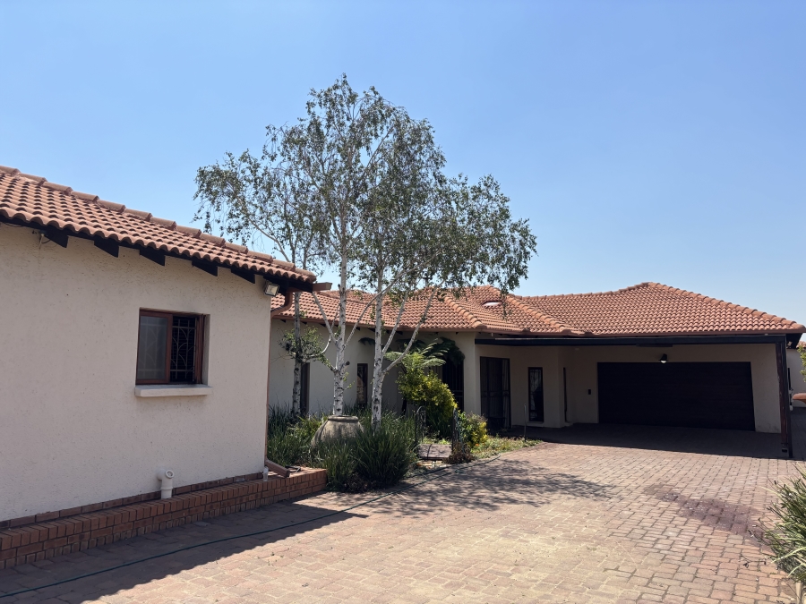4 Bedroom Property for Sale in Seekoeiwater Ah Mpumalanga
