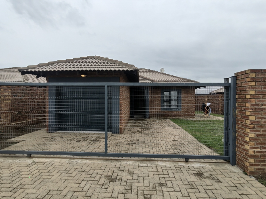 To Let 2 Bedroom Property for Rent in Secunda Mpumalanga