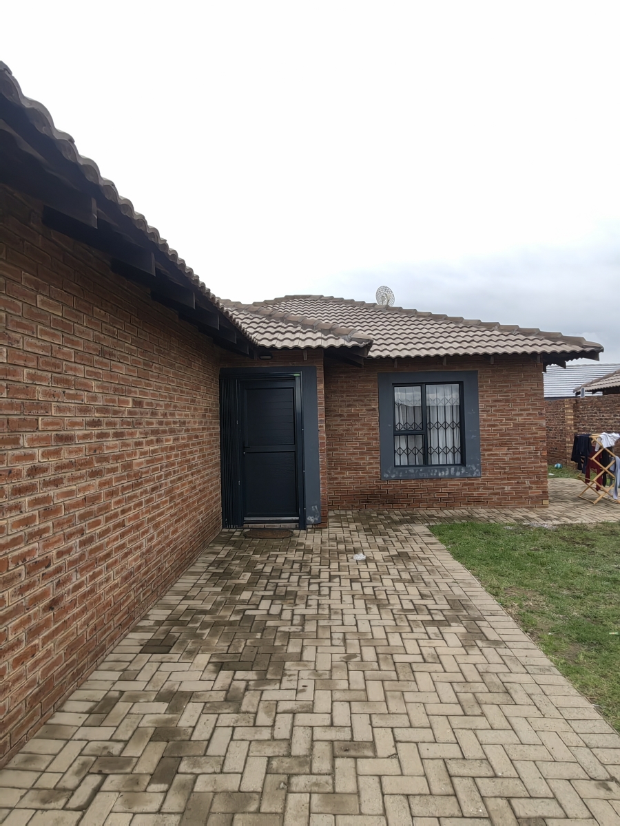 To Let 2 Bedroom Property for Rent in Secunda Mpumalanga