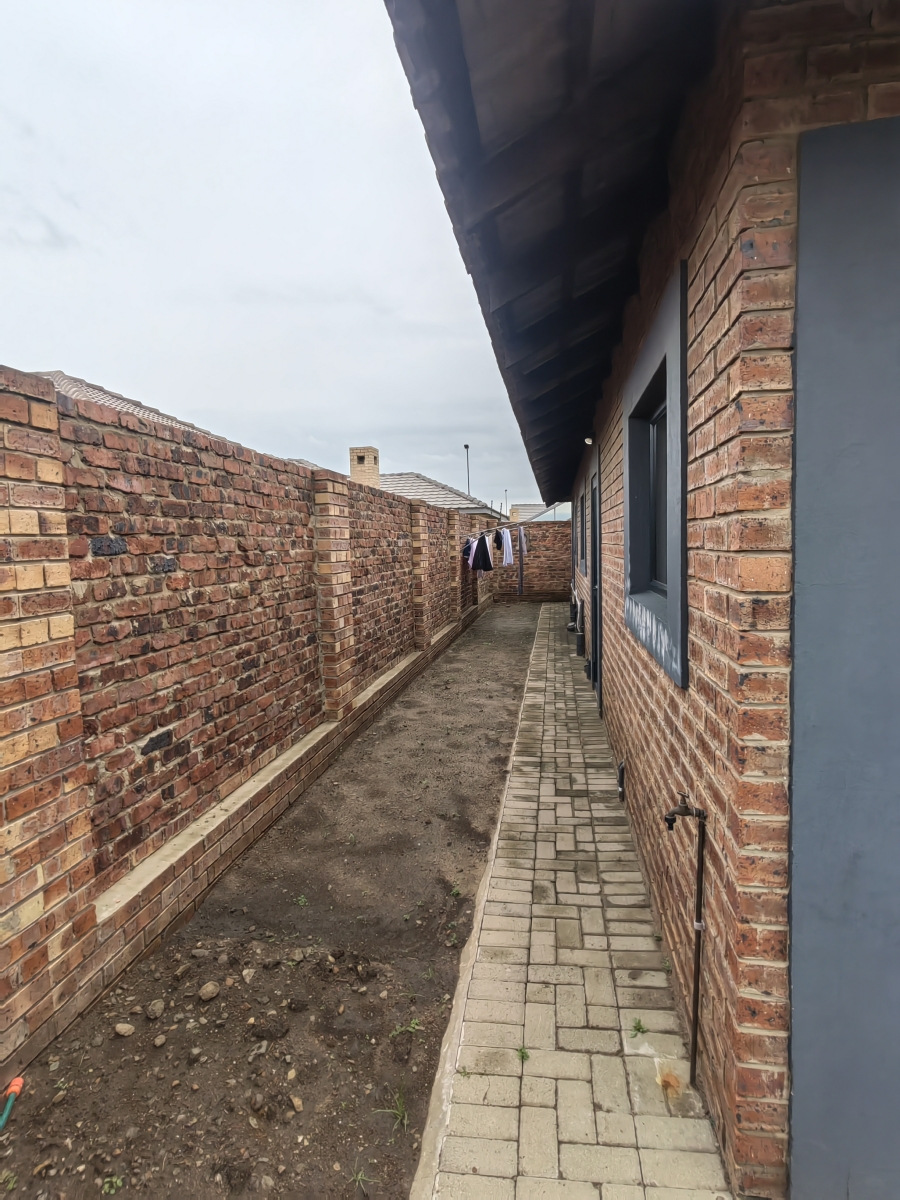 To Let 2 Bedroom Property for Rent in Secunda Mpumalanga