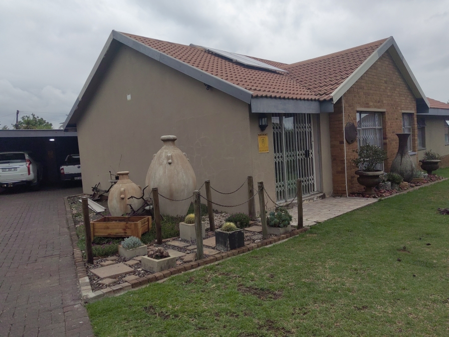 4 Bedroom Property for Sale in Sunset Park Mpumalanga