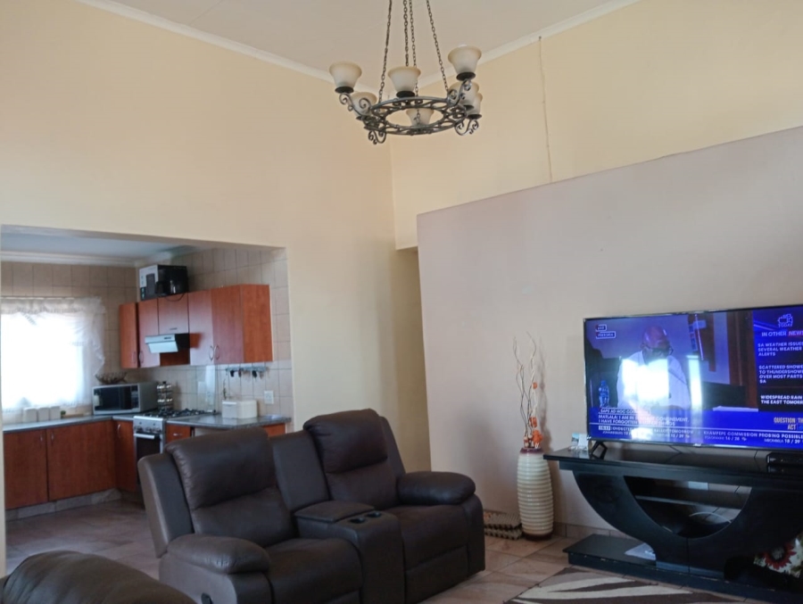 To Let 3 Bedroom Property for Rent in Reyno Ridge Mpumalanga