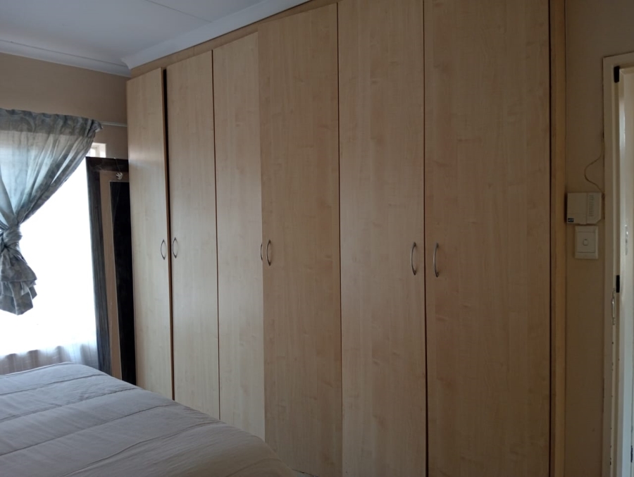 To Let 3 Bedroom Property for Rent in Reyno Ridge Mpumalanga