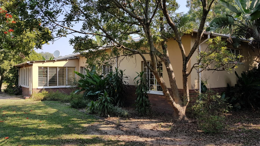 To Let 4 Bedroom Property for Rent in Mataffin Mpumalanga