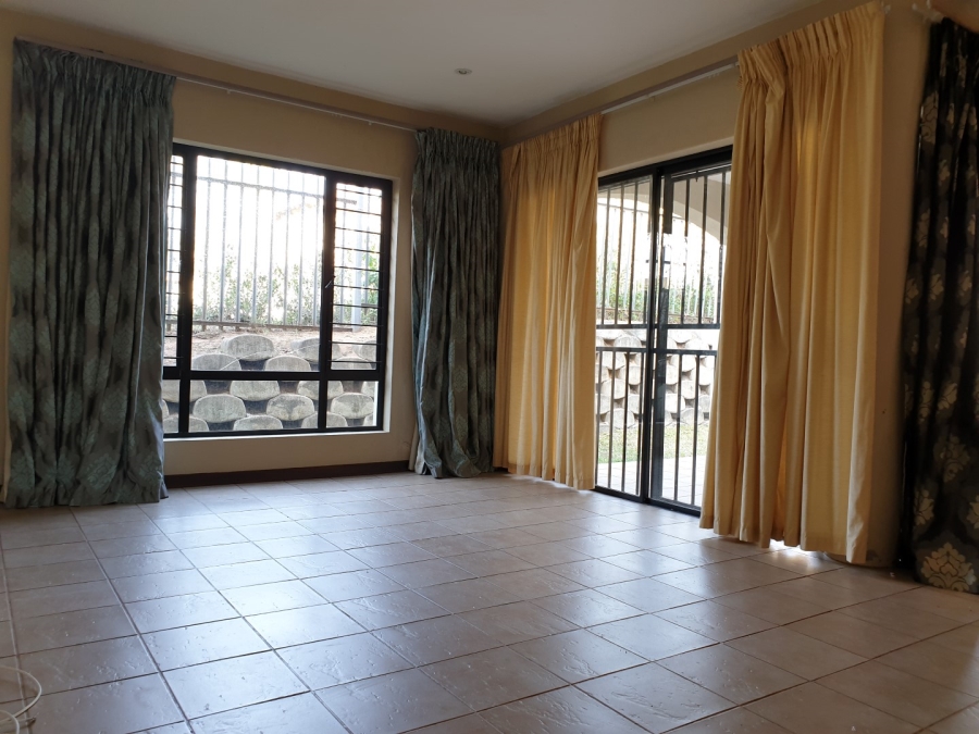 To Let 3 Bedroom Property for Rent in Riverside Park Mpumalanga