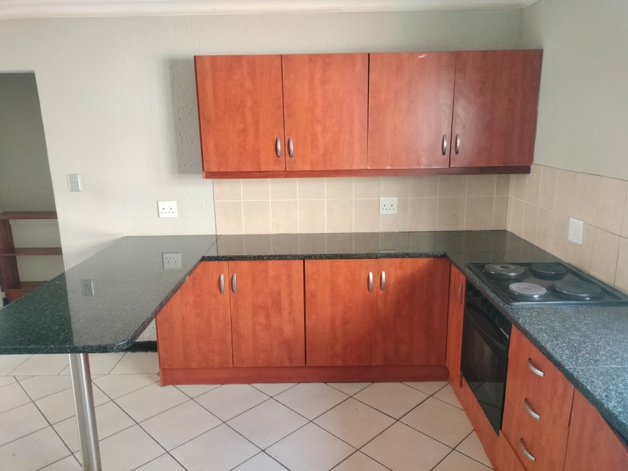 To Let 2 Bedroom Property for Rent in Sonheuwel Mpumalanga